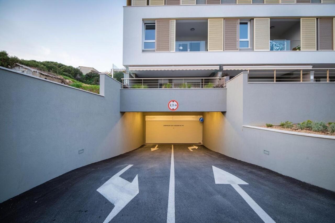 Sea View Apartment Ema Split Eksteriør billede