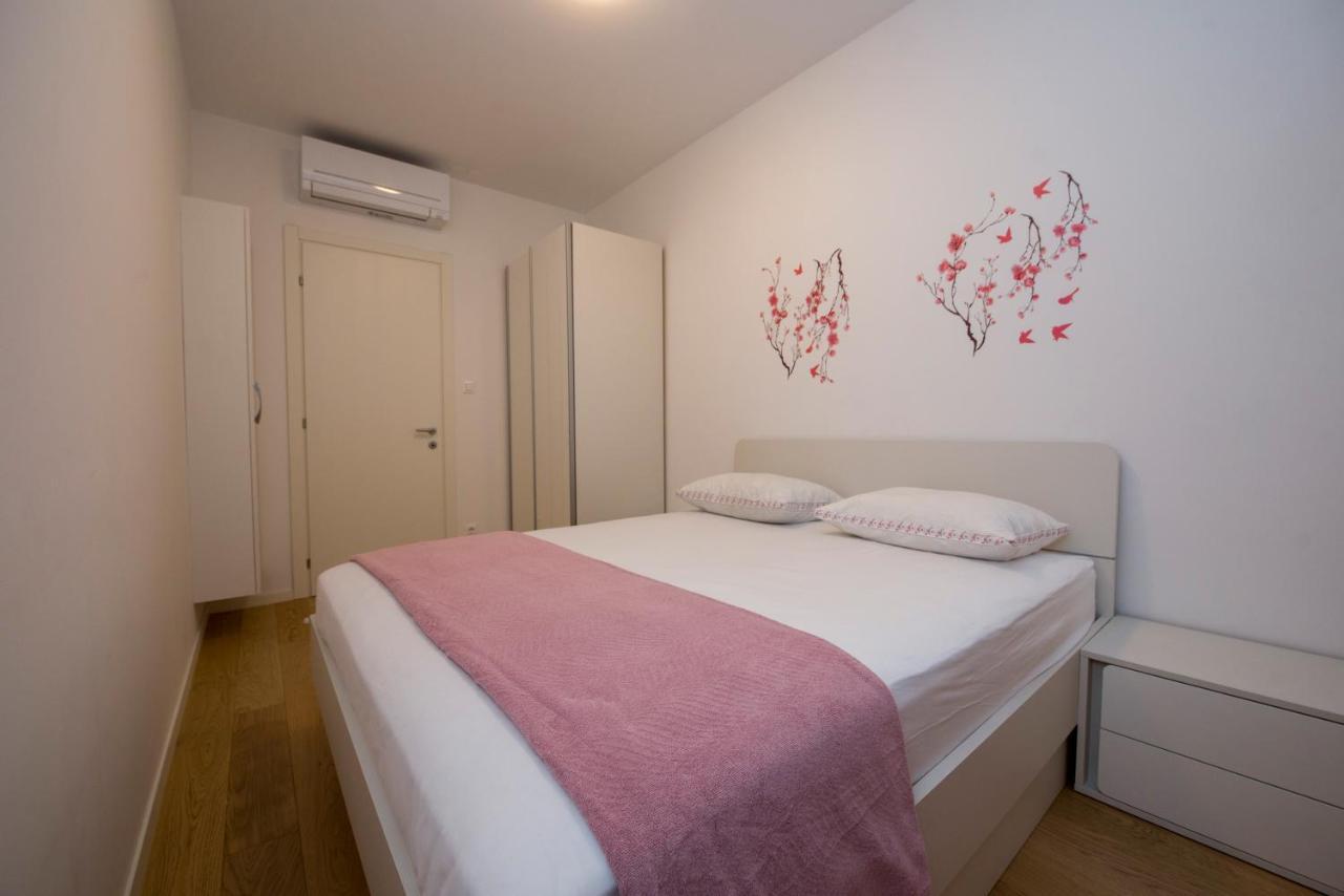 Sea View Apartment Ema Split Eksteriør billede